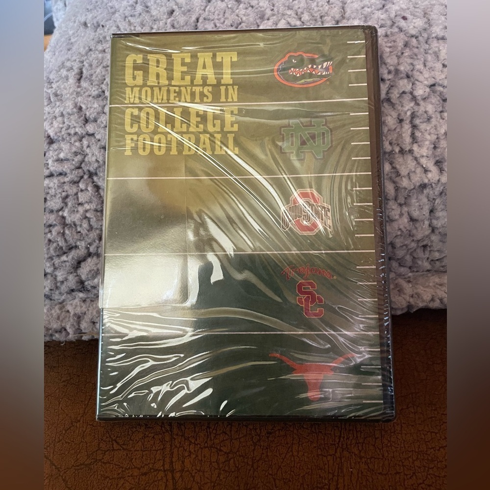DVD Greatest moments in college football 2005-2006 new